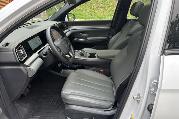 Used BYD Song Pro New Energy 2025 Second-Generation Intelligent Driving Version DM-i 115KM Superior Trim Interior 2