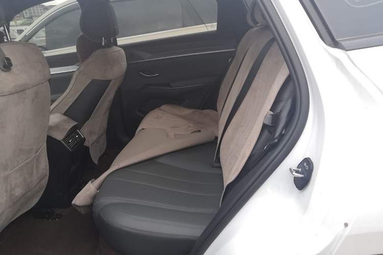 Used BYD Song Pro New Energy 2025 2nd Generation Intelligent Driving Version DM-i 75KM Leading Edition Interior 2