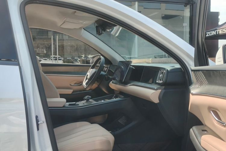 Used BYD Song Pro New Energy 2025 Second-Generation DM-i 75KM Leading Edition Interior 3