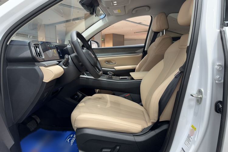 Used BYD Song Pro New Energy 2025 Second-Generation DM-i 75KM Leading Edition Interior 3