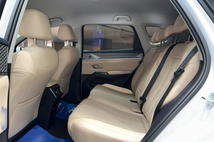 Used BYD Song Pro New Energy 2025 Second-Generation DM-i 75KM Leading Edition Interior 4
