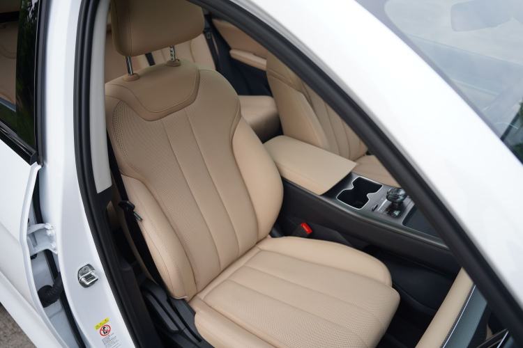 Used BYD Song Pro New Energy 2025 Second-Generation DM-i 115KM Overachiever Trim Interior 6