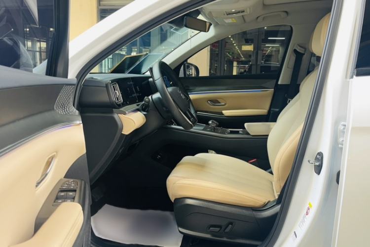 Used BYD Song Pro New Energy 2025 Second-Generation DM-i 115KM Excellence Version Interior 7