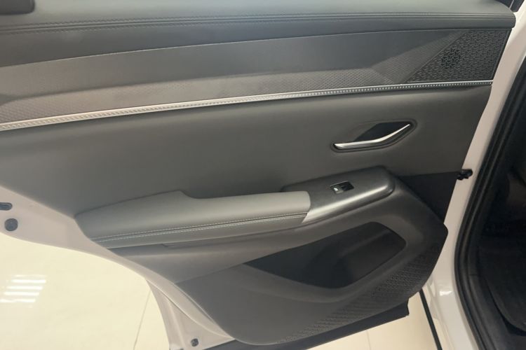 Used BYD Song Pro New Energy 2025 2nd Generation Intelligent Driving Version DM-i 75KM Leading Edition Interior 9