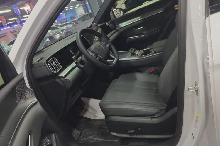 Used BYD Song Pro New Energy 2025 Second-Generation Intelligent Driving Version DM-i 115KM Excellence Edition Left Front Seat