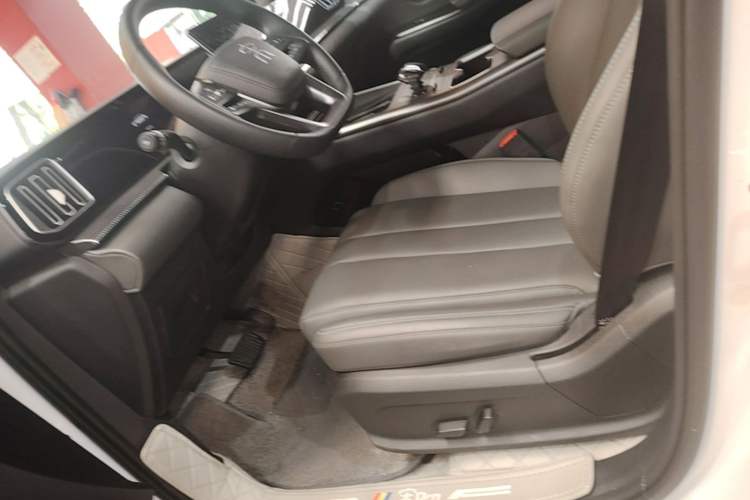 Used BYD Song Pro New Energy 2025 2nd Generation Intelligent Driving Version DM-i 75KM Leading Edition Left Front Seat