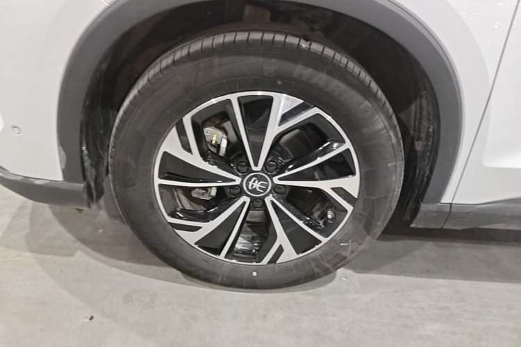 Used BYD Song Pro New Energy 2025 2nd Generation Intelligent Driving Version DM-i 75KM Leading Edition Left Front Wheel Hub