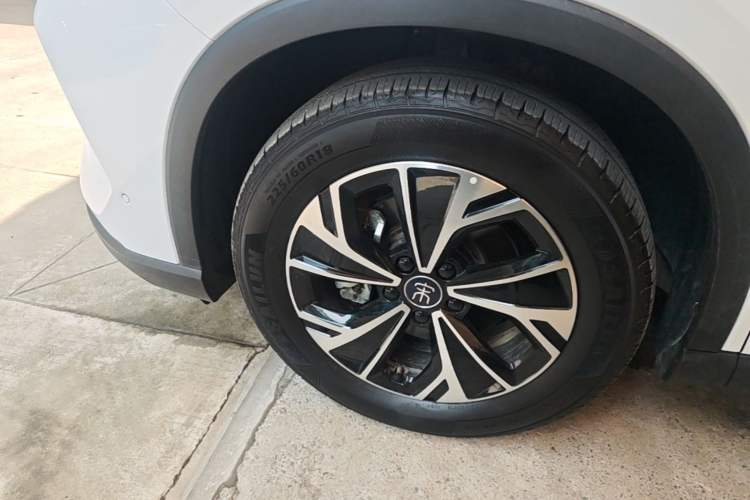 Used BYD Song Pro New Energy 2025 2nd Generation Intelligent Driving Version DM-i 75KM Leading Edition Left Front Wheel Hub