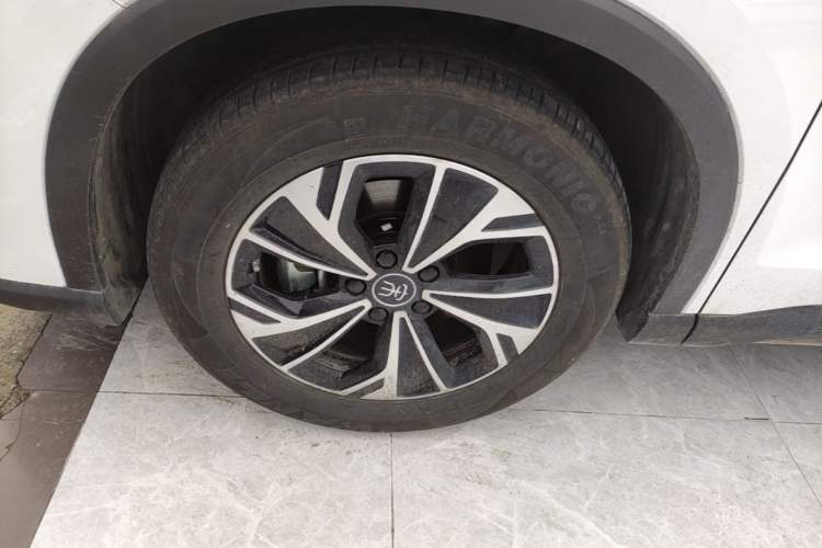 Used BYD Song Pro New Energy 2025 2nd Generation Intelligent Driving Version DM-i 75KM Leading Edition Left Front Wheel Hub