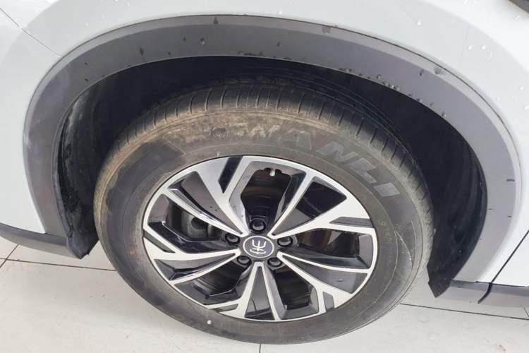 Used BYD Song Pro New Energy 2025 2nd Generation Intelligent Driving Version DM-i 75KM Leading Edition Left Front Wheel Hub