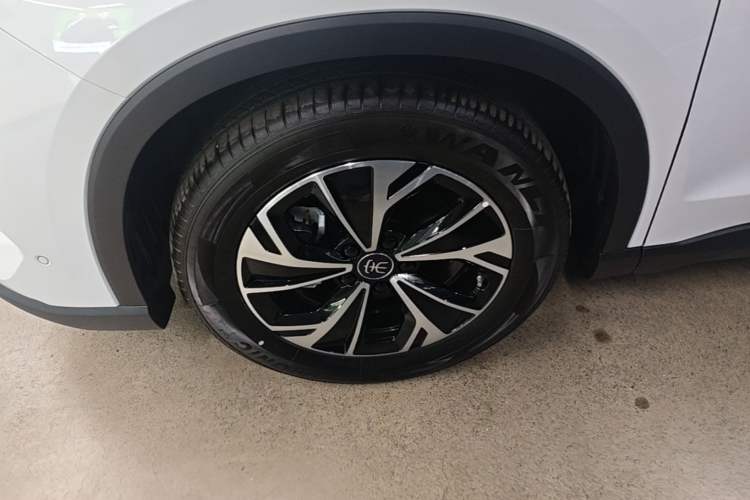 Used BYD Song Pro New Energy 2025 2nd Generation Intelligent Driving Version DM-i 75KM Leading Edition Left Front Wheel Hub