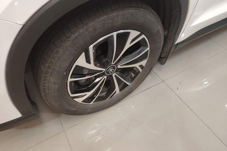 Used BYD Song Pro New Energy 2025 2nd Generation Intelligent Driving Version DM-i 75KM Leading Edition Left Front Wheel Hub