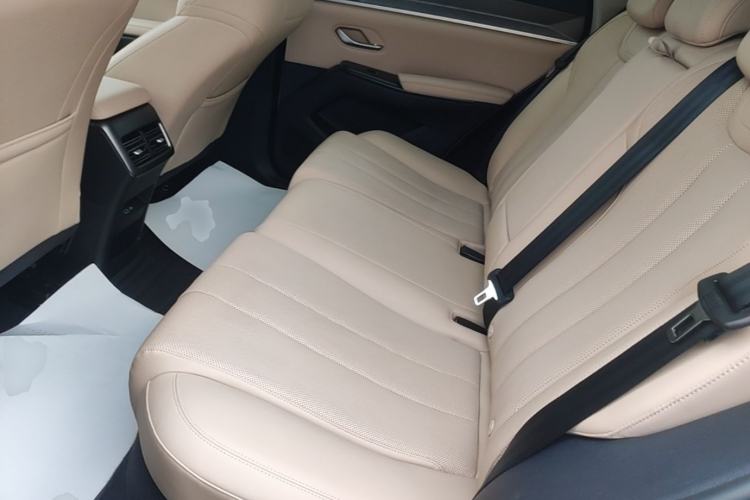 Used BYD Song Pro New Energy 2025 2nd Generation Intelligent Driving Version DM-i 75KM Leading Edition Left Rear Seat