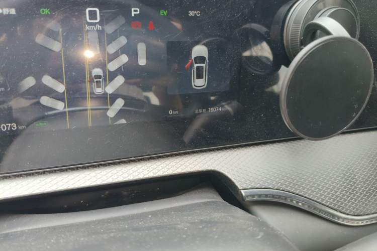 Used BYD Song Pro New Energy 2025 Second-Generation Intelligent Driving Version DM-i 115KM Superior Trim Odometer Close Up