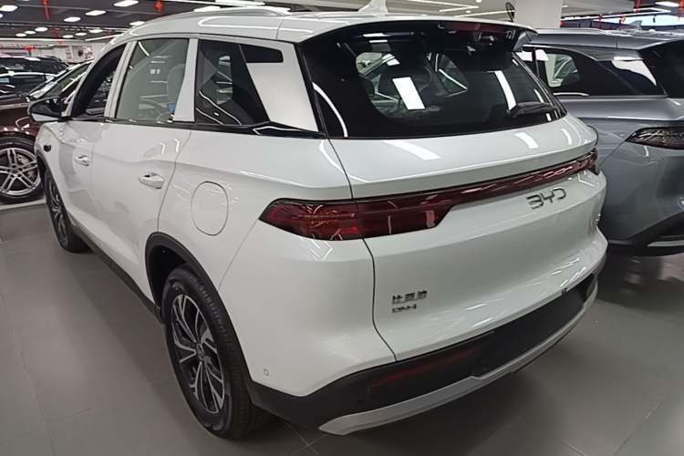 Used BYD Song Pro New Energy 2025 2nd Generation Intelligent Driving Version DM-i 75KM Overachiever Trim Rear Left 45 Deg
