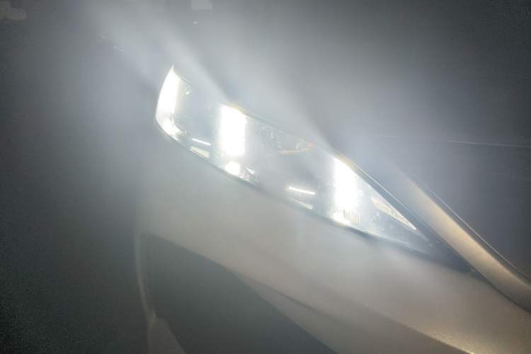 Used BYD Song Pro New Energy 2025 Second-Generation DM-i 115KM Overachiever Trim Right Front Headlight