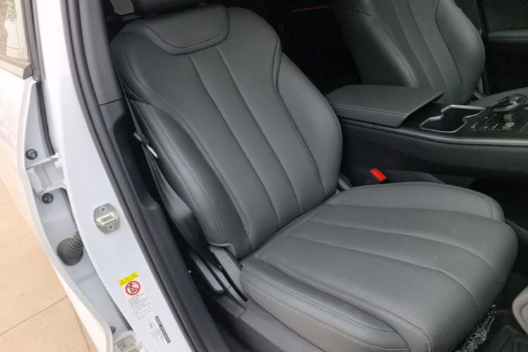 Used BYD Song Pro New Energy 2025 2nd Generation Intelligent Driving Version DM-i 75KM Overachiever Trim Right Front Seat
