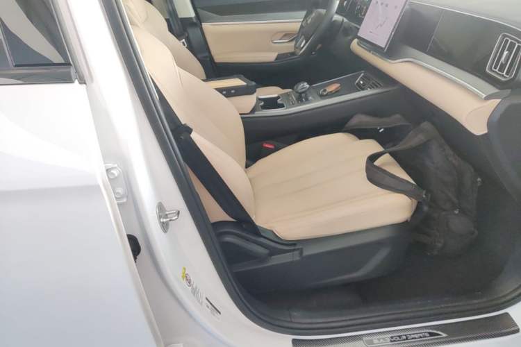 Used BYD Song Pro New Energy 2025 Second-Generation DM-i 75KM Overachiever Trim Right Front Seat