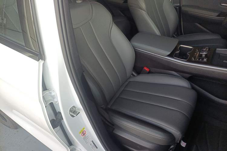Used BYD Song Pro New Energy 2025 Second-Generation Intelligent Driving Version DM-i 115KM Superior Trim Right Front Seat