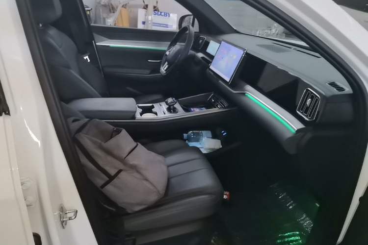 Used BYD Song Pro New Energy 2025 Second-Generation Intelligent Driving Version DM-i 115KM Superior Trim Right Front Seat