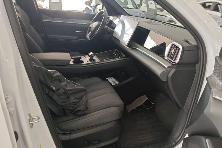 Used BYD Song Pro New Energy 2025 Second-Generation Intelligent Driving Version DM-i 115KM Excellence Edition Right Front Seat