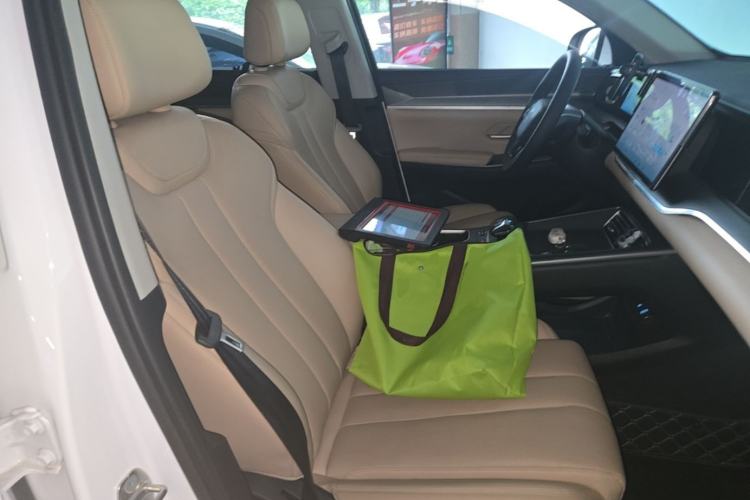 Used BYD Song Pro New Energy 2025 Second-Generation DM-i 115KM Overachiever Trim Right Front Seat
