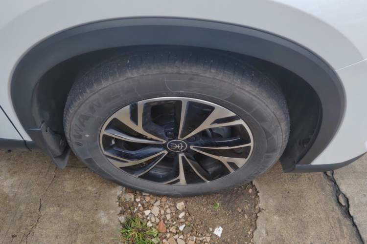 Used BYD Song Pro New Energy 2025 Second-Generation DM-i 115KM Overachiever Trim Right Front Wheel Hub