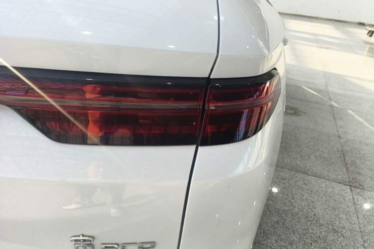 Used BYD Song Pro New Energy 2025 Second-Generation DM-i 75KM Leading Edition Right Rear Taillight