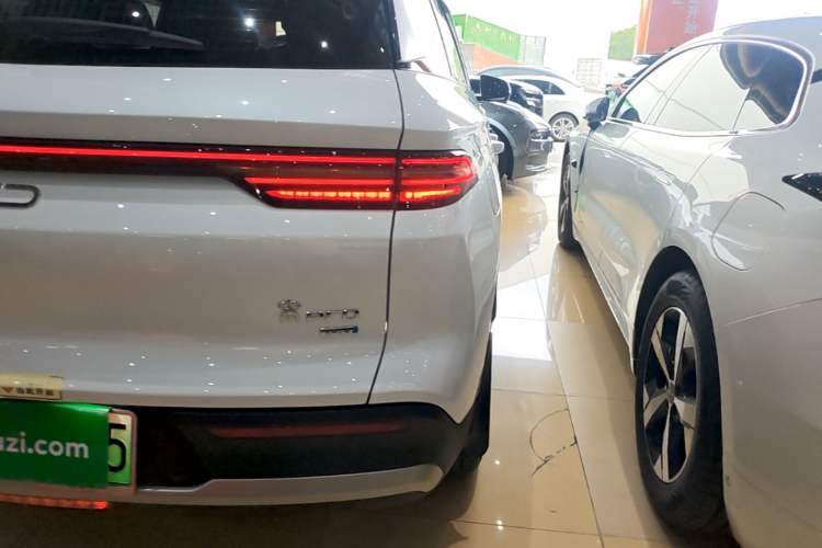 Used BYD Song Pro New Energy 2025 2nd Generation Intelligent Driving Version DM-i 75KM Leading Edition Right Rear Taillight
