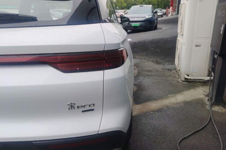 Used BYD Song Pro New Energy 2025 Second-Generation Intelligent Driving Version DM-i 115KM Excellence Edition Right Rear Taillight