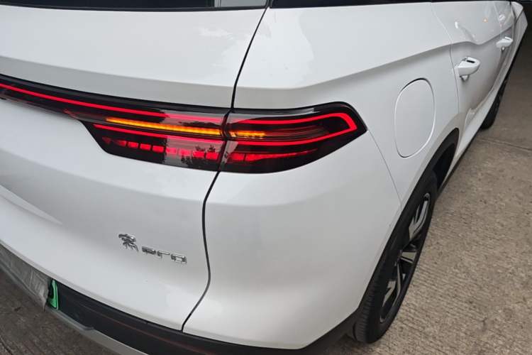 Used BYD Song Pro New Energy 2025 Second-Generation DM-i 115KM Excellence Version Right Rear Taillight