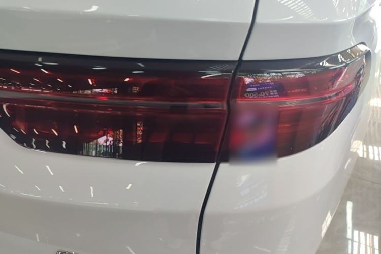 Used BYD Song Pro New Energy 2025 2nd Generation Intelligent Driving Version DM-i 75KM Overachiever Trim Right Rear Taillight