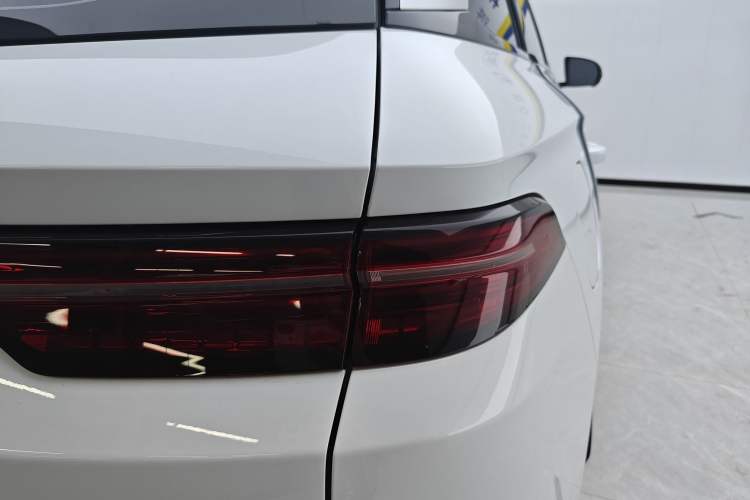 Used BYD Song Pro New Energy 2025 Second-Generation DM-i 115KM Overachiever Trim Right Rear Taillight