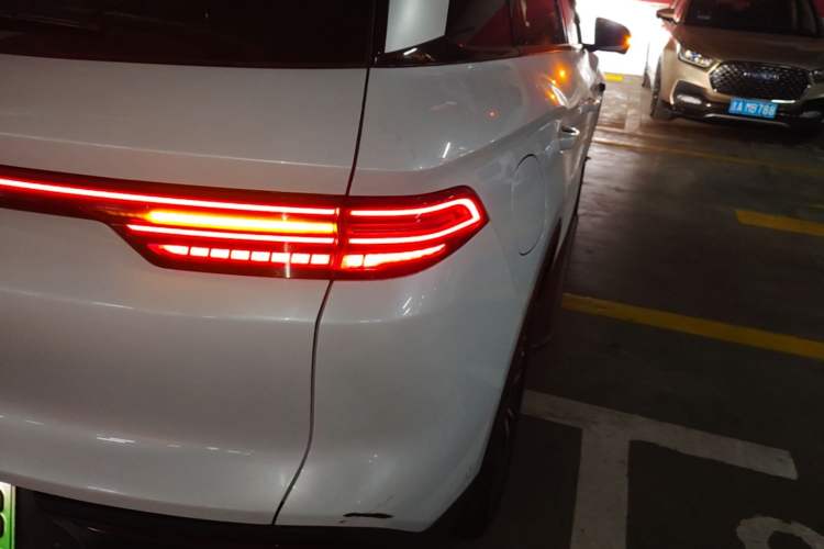 Used BYD Song Pro New Energy 2025 Second-Generation DM-i 75KM Leading Edition Right Rear Taillight