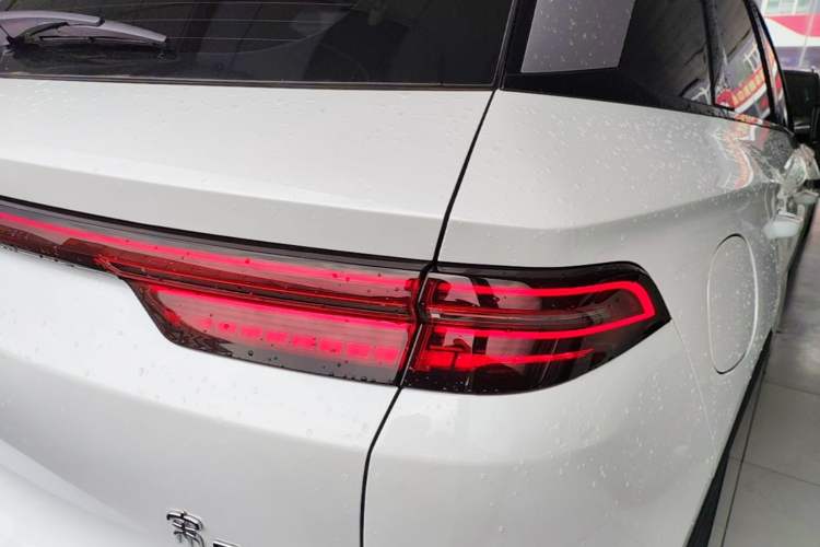 Used BYD Song Pro New Energy 2025 2nd Generation Intelligent Driving Version DM-i 75KM Leading Edition Right Rear Taillight