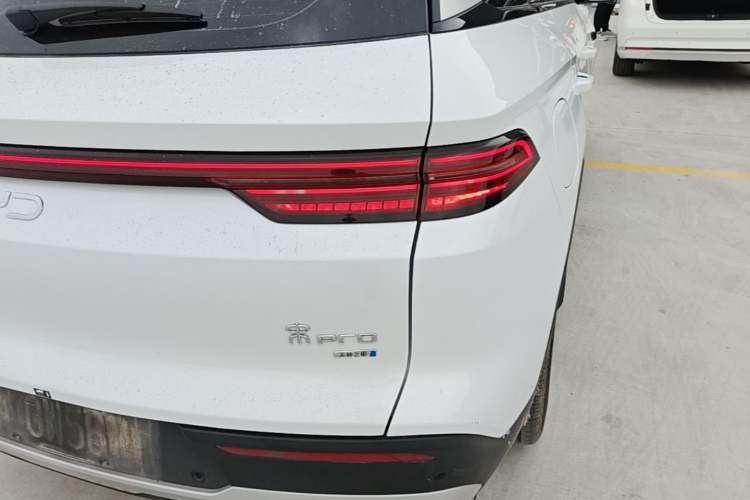 Used BYD Song Pro New Energy 2025 2nd Generation Intelligent Driving Version DM-i 75KM Leading Edition Right Rear Taillight