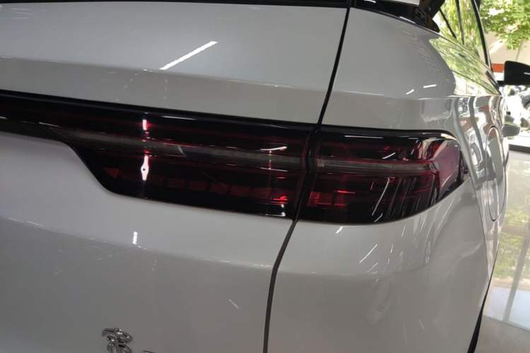 Used BYD Song Pro New Energy 2025 2nd Generation Intelligent Driving Version DM-i 75KM Leading Edition Right Rear Taillight