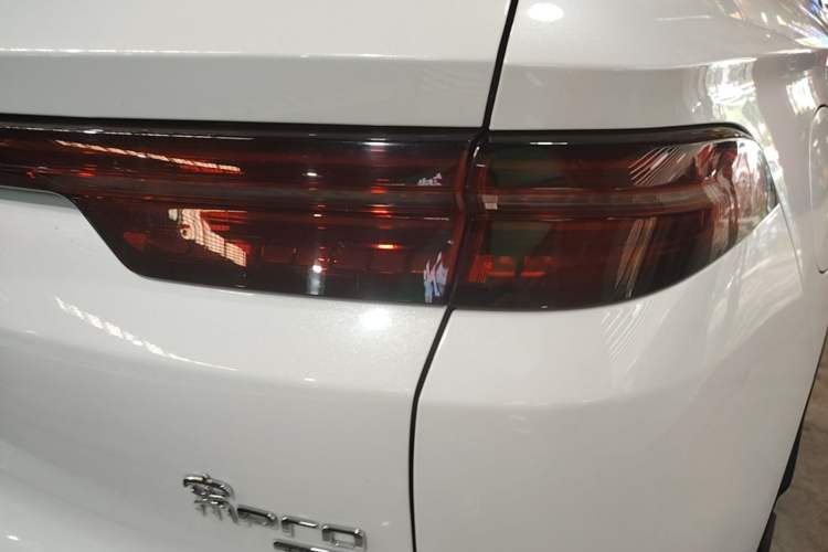Used BYD Song Pro New Energy 2025 2nd Generation Intelligent Driving Version DM-i 75KM Leading Edition Right Rear Taillight