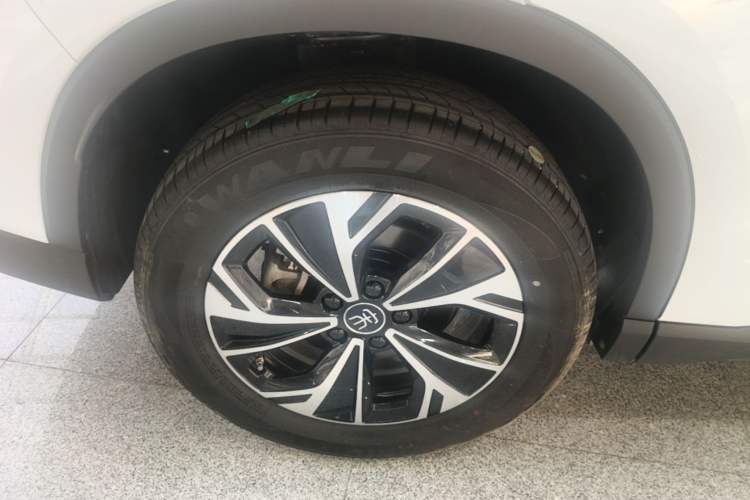 Used BYD Song Pro New Energy 2025 Second-Generation DM-i 75KM Leading Edition Right Rear Wheel Hub