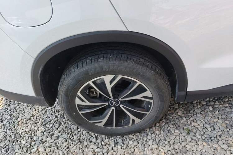 Used BYD Song Pro New Energy 2025 Second-Generation DM-i 75KM Leading Edition Right Rear Wheel Hub