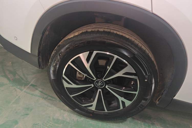 Used BYD Song Pro New Energy 2025 Second-Generation Intelligent Driving Version DM-i 115KM Superior Trim Right Rear Wheel Hub