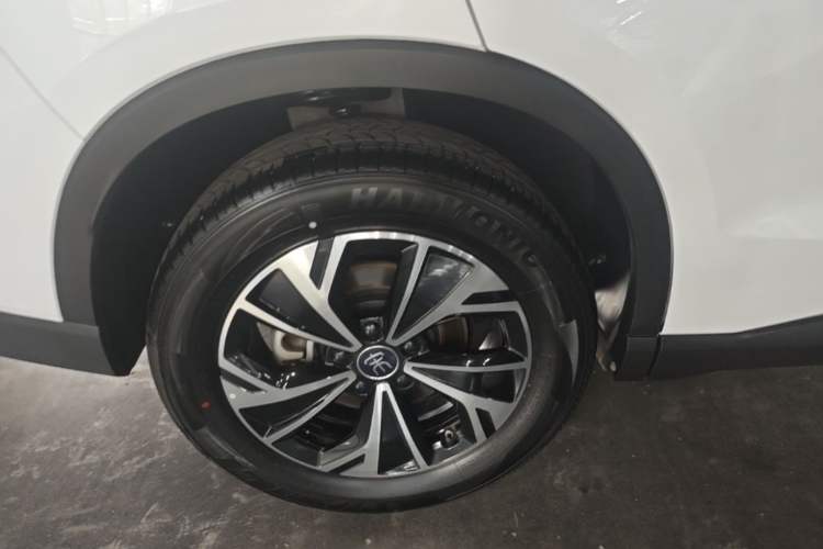 Used BYD Song Pro New Energy 2025 Second-Generation Intelligent Driving Version DM-i 115KM Superior Trim Right Rear Wheel Hub