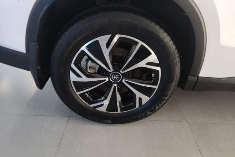 Used BYD Song Pro New Energy 2025 Second-Generation DM-i 75KM Overachiever Trim Right Rear Wheel Hub