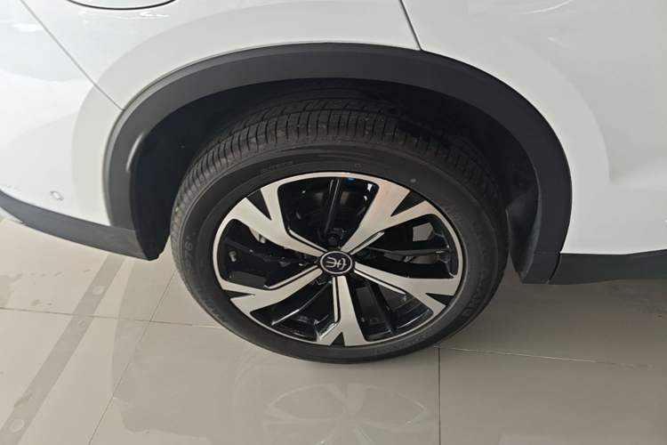 Used BYD Song Pro New Energy 2025 Second-Generation Intelligent Driving Version DM-i 115KM Excellence Edition Right Rear Wheel Hub
