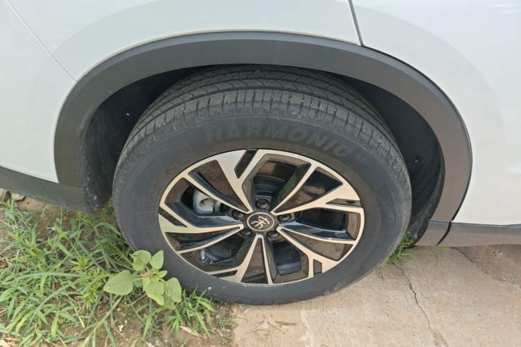 Used BYD Song Pro New Energy 2025 Second-Generation DM-i 75KM Leading Edition Right Rear Wheel Hub