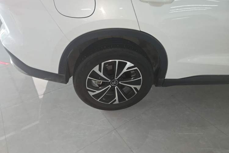 Used BYD Song Pro New Energy 2025 Second-Generation DM-i 115KM Overachiever Trim Right Rear Wheel Hub