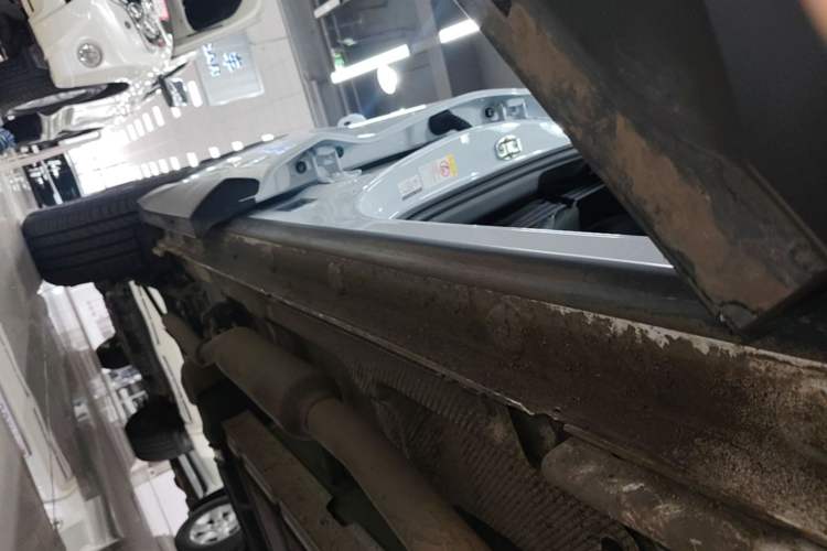 Used BYD Song Pro New Energy 2025 Second-Generation DM-i 75KM Leading Edition Right Side Sill