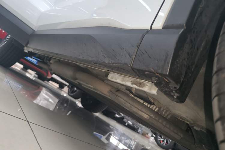 Used BYD Song Pro New Energy 2025 Second-Generation Intelligent Driving Version DM-i 115KM Superior Trim Right Side Sill