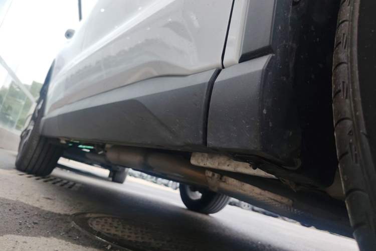 Used BYD Song Pro New Energy 2025 Second-Generation Intelligent Driving Version DM-i 115KM Excellence Edition Right Side Sill