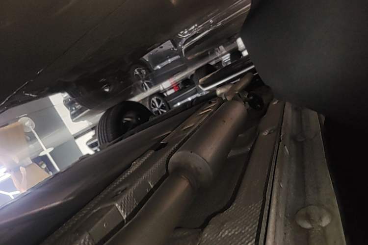 Used BYD Song Pro New Energy 2025 Second-Generation Intelligent Driving Version DM-i 115KM Superior Trim Right Side Sill